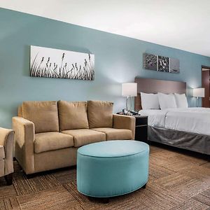 King Suite Mobility accessible