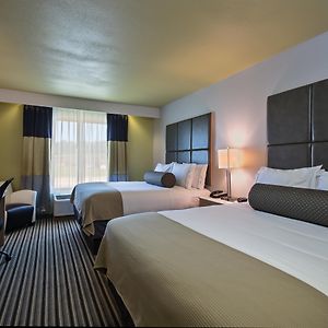 Standard Queen Room