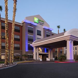 Holiday Inn Express Hotel & Suites Yuma By Ihg