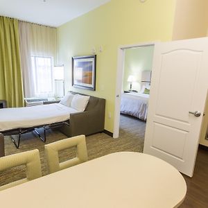 One-Bedroom King Suite Disability Access