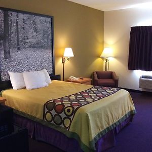 Queen Room Mobility accessible