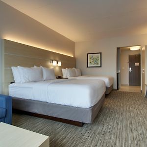 Queen Suite