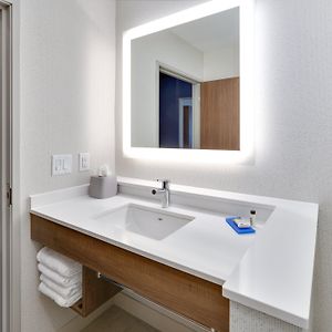 Queen Suite