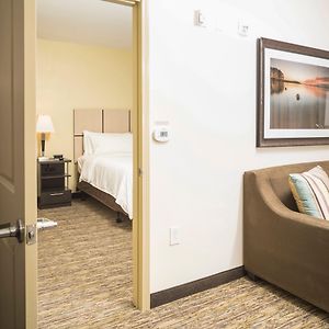 One-Bedroom King Suite