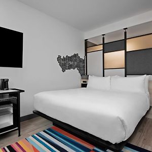 Urban King Room