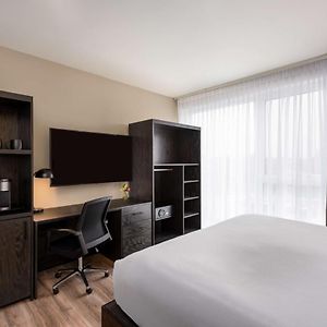 King Room Mobility accessible