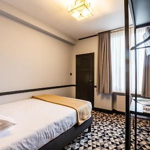 Classic Single Room