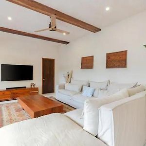 Deluxe Family Suite (High Zone)