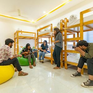 Dormitory Room Mixed
