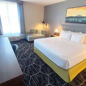 King Room Mobility accessible