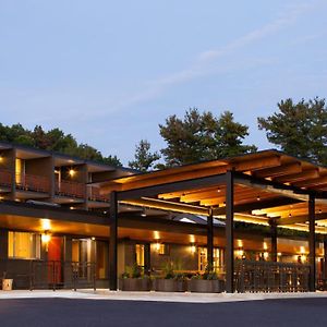 Rhode'S Motor Lodge