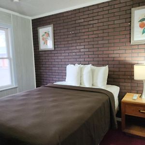 Small Twin Room
