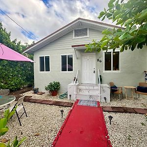 Nice 2 Twin Bedroom - Best Central Location In Miami - Luggage Storage, Parking And Laundry For Free!!!!