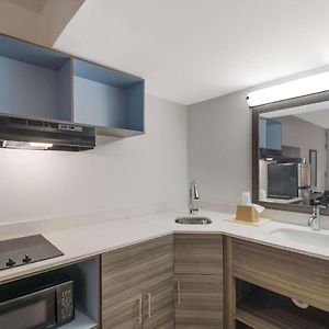 Efficiency One Room Queen Suite