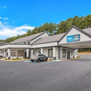 Suburban Studios Cleveland Tn I-75