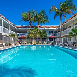 Studio 6 Suites Carpinteria, Ca Santa Barbara South