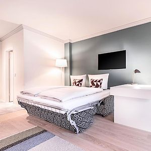 Large King Room