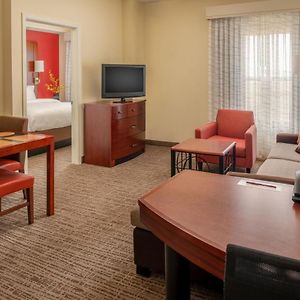 One-Bedroom King Suite