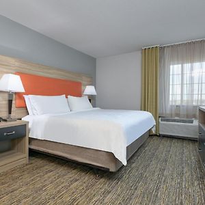 One-Bedroom King Suite