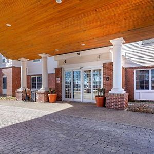 Comfort Inn & Suites Dover-Portsmouth