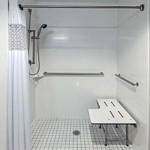King Room Mobility or hearing accessible