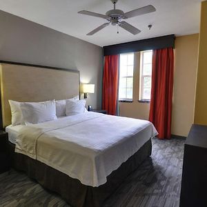 One-Bedroom King Suite