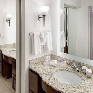 One-Bedroom King Suite