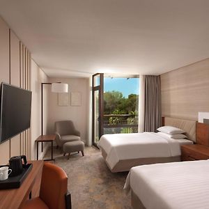 Signature Twin Room