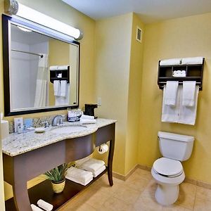 Queen Room Mobility accessible