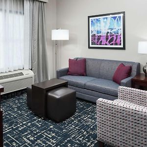 One-Bedroom King Suite
