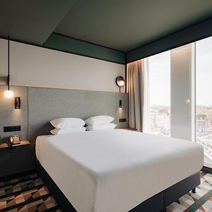 One-Bedroom King Suite
