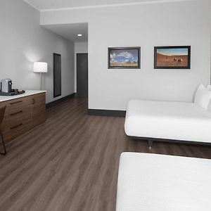 Queen Room Mobility accessible
