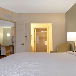 One-Bedroom King Suite