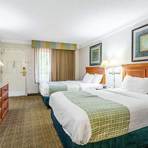 Double Room Two Double Beds Smoking