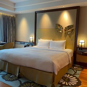 Luxury King Room