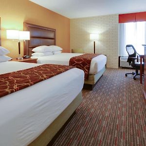 Deluxe Upper Floors Queen Room