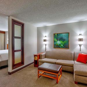 Upper Floors King Room