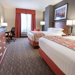 Deluxe Top floor Queen Room