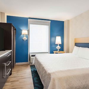 One-Bedroom King Suite