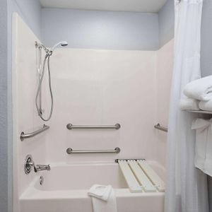 Queen Room Mobility or hearing accessible