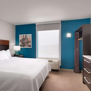 King Suite Mobility accessible