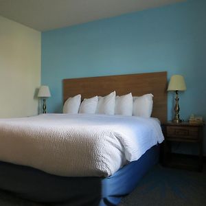 King Room Mobility or hearing accessible