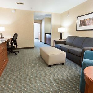 Upper Floors Suite