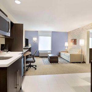 One-Bedroom King Suite