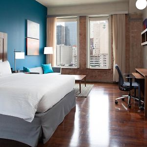 One-Bedroom King Suite