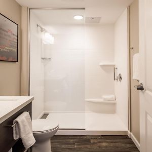 King Studio Mobility or hearing accessible