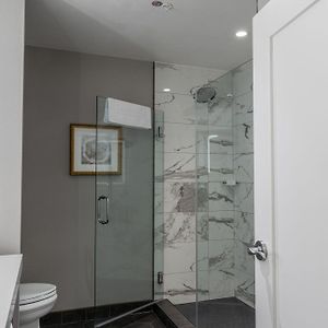 Standard King Suite