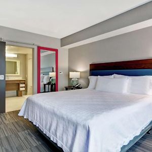 One-Bedroom King Suite