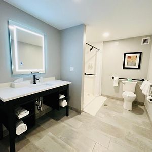 Queen Room Disability Access