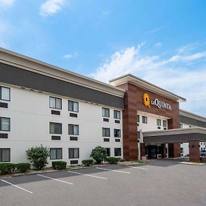 La Quinta Inn By Wyndham Indianapolis Airport Executive Dr